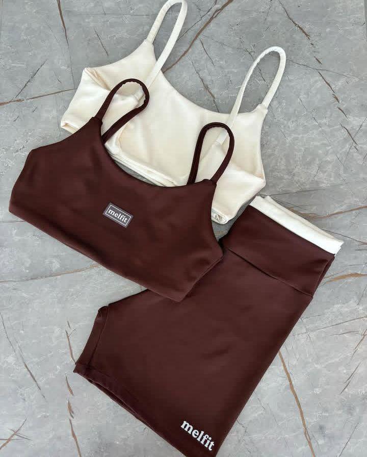 ROUPA ACADEMIA